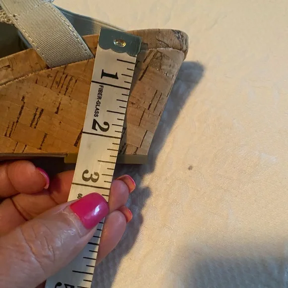 Elegant Wedge Sandals withSilver Accents - Picture 13 of 13